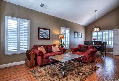 LIVING & DINING ROOM. AS YOU OPEN THE FRONT DOOR 2