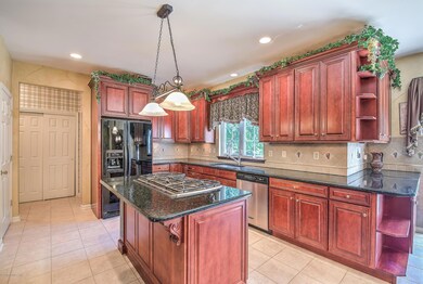 014_KITCHEN