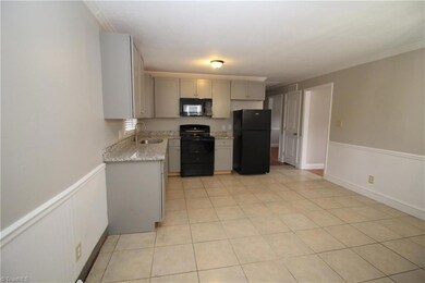 1415 W Meadowview Rd, Greensboro, NC 27403 - photo 3