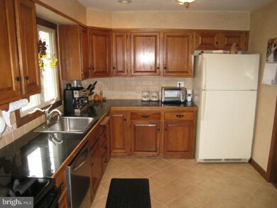 46 Winding Way Rd, Stratford, NJ 08084 - photo 6