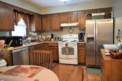 1 Wineberry Ln, Ballston Spa, NY 12020 - photo 2