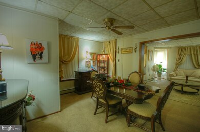 11 S 2nd St, Lemoyne, PA 17043 - photo 4