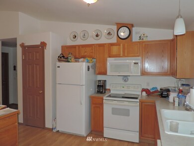 144 Schwarz Way, Chehalis, WA 98532 - photo 3