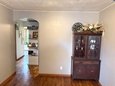 317 W Ruth St, Moundridge, KS 67107 - photo 6