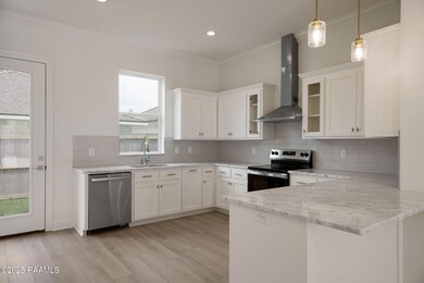 18-web-or-mls-1510 Kaliste Saloom Rd-18