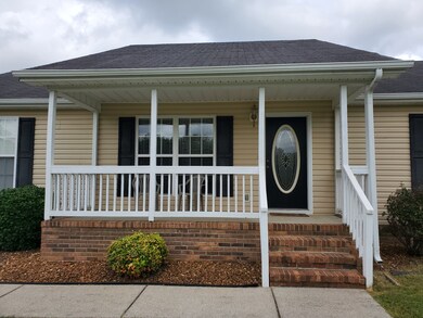 212 Warren Cir, Shelbyville, TN 37160 - photo 4