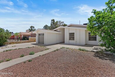 15334 Northport Ct, Horizon City, TX 79928 - photo 4