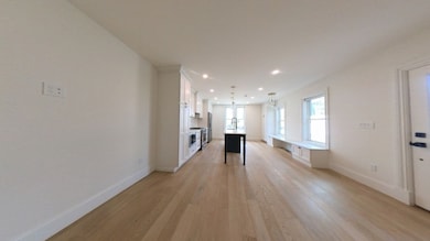 154 Summer St unit 154, Medford, MA 02155 - photo 4