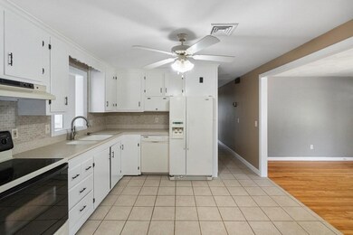 36 Oak Square, Attleboro, MA 02703 - photo 6