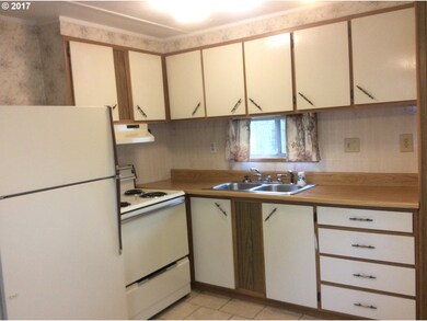 138 Shirley St unit D, Molalla, OR 97038 - photo 3