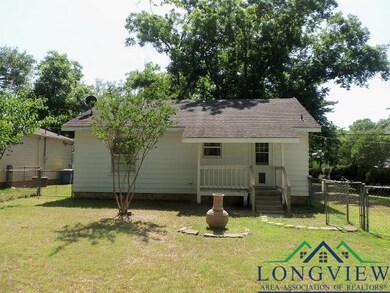 3206 Broadway Blvd, Kilgore, TX 75662 - photo 2