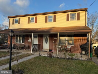 410 N 5th Ave, Royersford, PA 19468 - photo 2