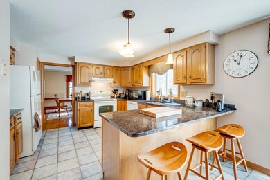 9 Crossmeadow Rd, South Portland, ME 04106 - photo 2