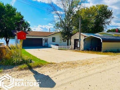 312 Center Point Dr, Montezuma, IA 50171 - photo 5