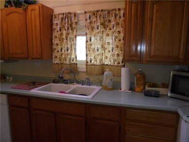 41 Overton St, Warwick, RI 02889 - photo 6