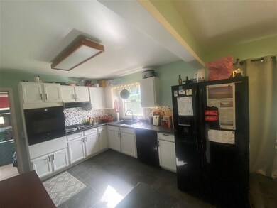 18 Thorpe Avenue Extension, Saint Albans, VT 05478 - photo 5