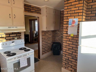 304 E Court St, Montpelier, OH 43543 - photo 7