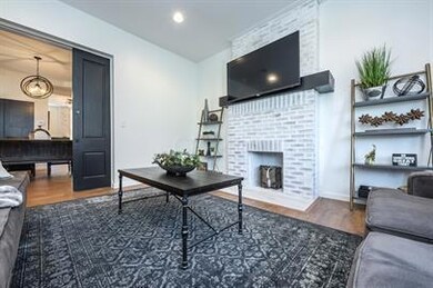 664 S Champion Ave, Columbus, OH 43205 - photo 6