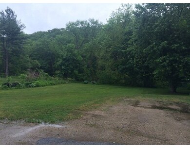 34 Pleasant St, Spencer, MA 01562 - photo 5