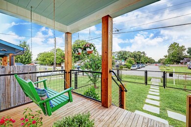 907 Moody St, Houston, TX 77009 - photo 4