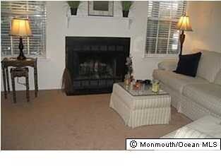 26 Alameda Ct, Eatontown, NJ 07724 - photo 3