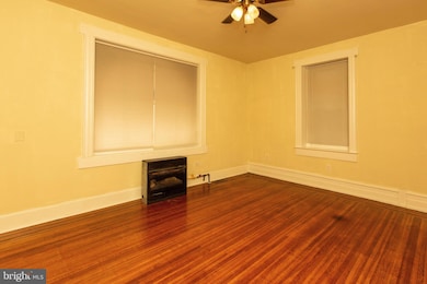 334 1-F E Main St unit 1F, Collegeville, PA 19426 - photo 3