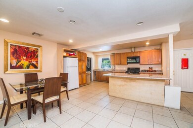 19248 Cantara St, Reseda, CA 91335 - photo 7