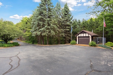 2370 E Sylvan Ln, Milton, WI 53563 - photo 4
