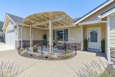6-web-or-mls-151-cabernet-cir