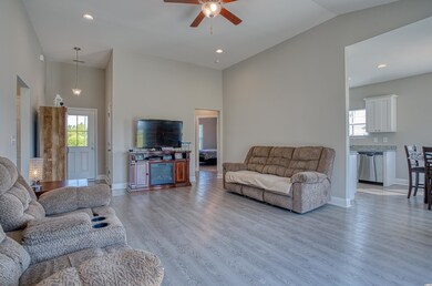 431 Hallie Martin Rd, Conway, SC 29527 - photo 6