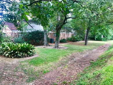 119 Sandalwood Dr, Houston, TX 77024 - photo 4