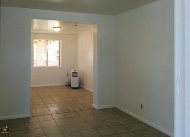 131 W Navajo Rd, Tucson, AZ 85705 - photo 5