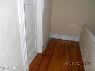 284 Morton Ave, Albany, NY 12209 - photo 3