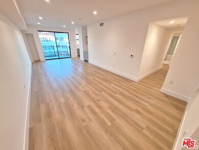 8326 Blackburn Ave unit 204, Los Angeles, CA 90048 - photo 2