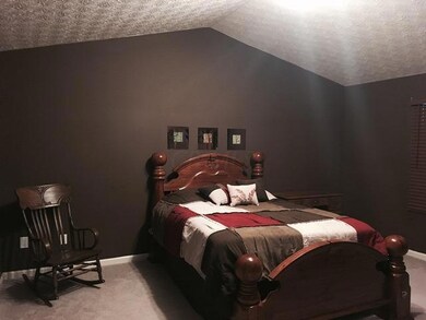 315 Sycamore Dr, Circleville, OH 43113 - photo 5