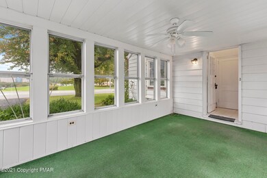 2004 Chipperfield Dr, Stroudsburg, PA 18360 - photo 6