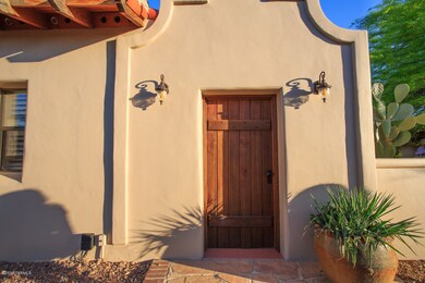 Courtyard Entryway
