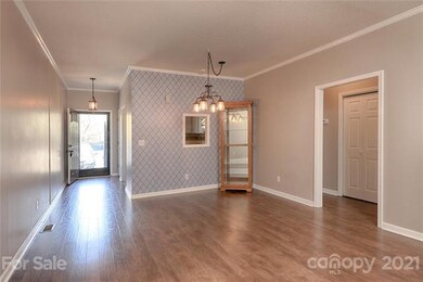 207 Ramsey Ct, Statesville, NC 28677 - photo 3