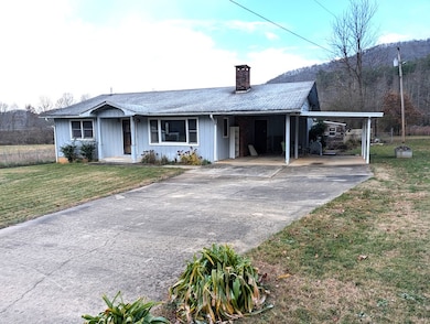 256 Bill Dalrymple Rd, Franklin, NC 28734 - photo 3