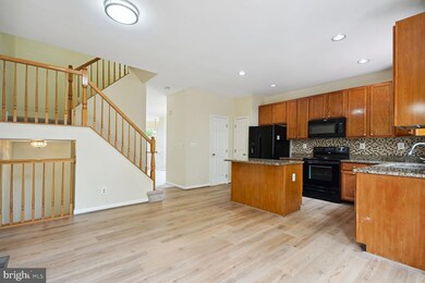 2511 Woodrow Wilson Dr, Herndon, VA 20171 - photo 3