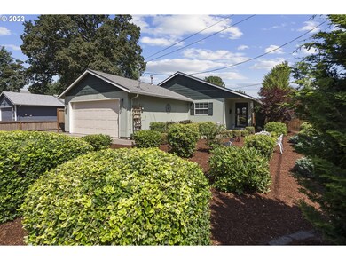 213 E North St, Newberg, OR 97132 - photo 2