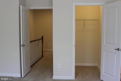 24654 Hutchinson Farm Dr, Dulles, VA 20166 - photo 3