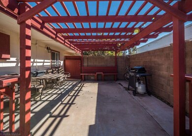 Pergola with Seating
