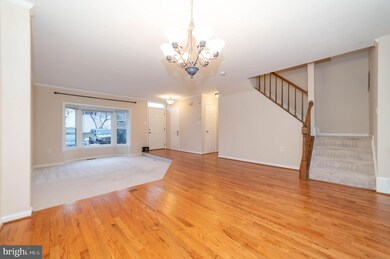 6337 Mary Todd Ct, Centreville, VA 20121 - photo 5