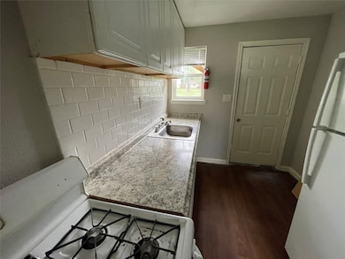 791 Fortune St, Houston, TX 77088 - photo 6