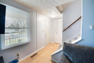 3569 Walnut Creek Dr, Columbus, OH 43224 - photo 4