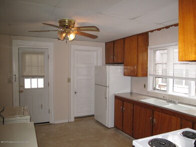 919 Clay Ave, Scranton, PA 18510 - photo 7