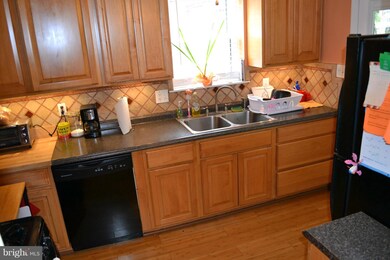 2702 Hawthorne Terrace, Hyattsville, MD 20785 - photo 3