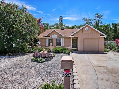 3867 Winter Berry Rd E, Jacksonville, FL 32210 - photo 4