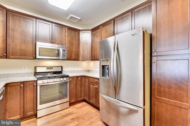 8606 Wintergreen Ct unit 405, Odenton, MD 21113 - photo 4